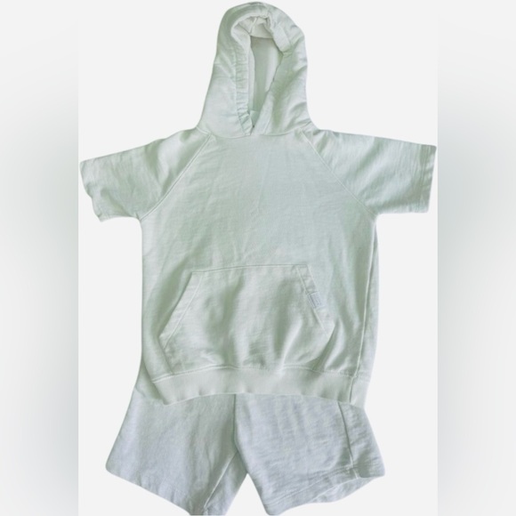 Zara kids matching short sleeve hoodie and shorts - Picture 2 of 2